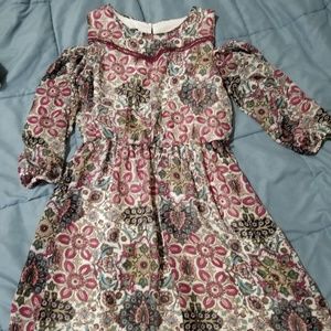 Girls dress